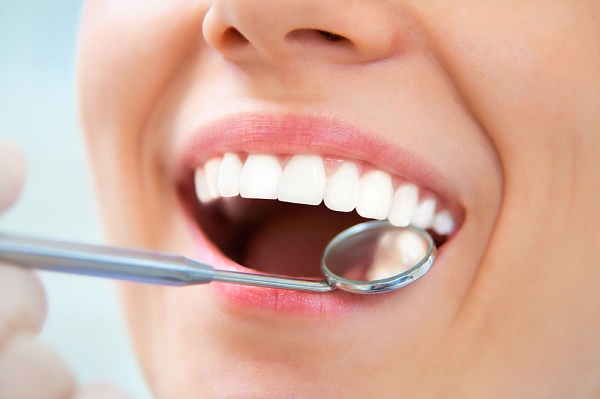 cách nhận biết răng sứ zirconia