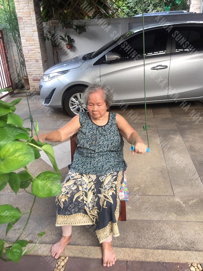 trồng răng Implant cho người già