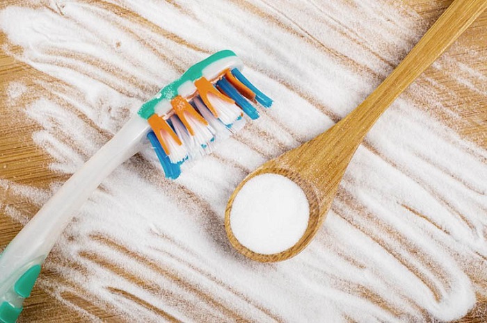 Cách làm trắng răng bằng baking soda Cách làm trắng răng bằng baking soda